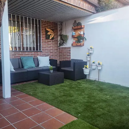 Con Jardin Privado Apartment *