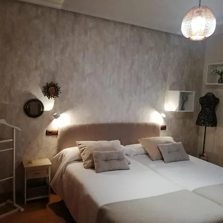 Con Jardin Privado A 10 Min Del Centro De Salamanca Appartement *